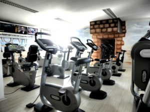 Asahi Zentrum für Gesundheit Fitness Wellness 13 300x225