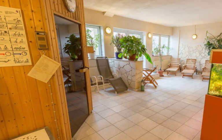 12 studio 601 saunabereich 1024x647 1 768x485