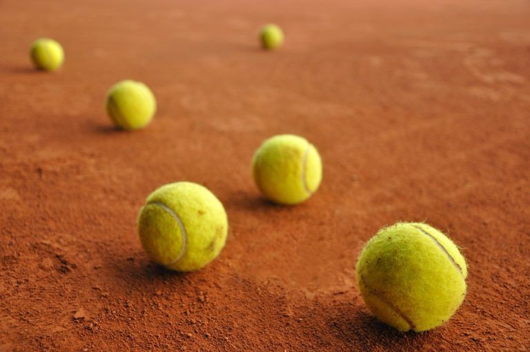 tennis balls 6SWZNU9 768x510